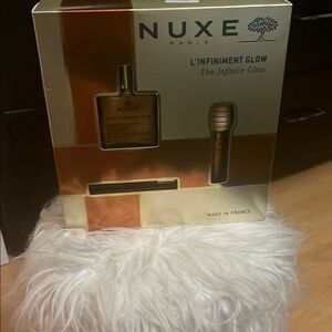 NUX Gold Luxe Accent Piece